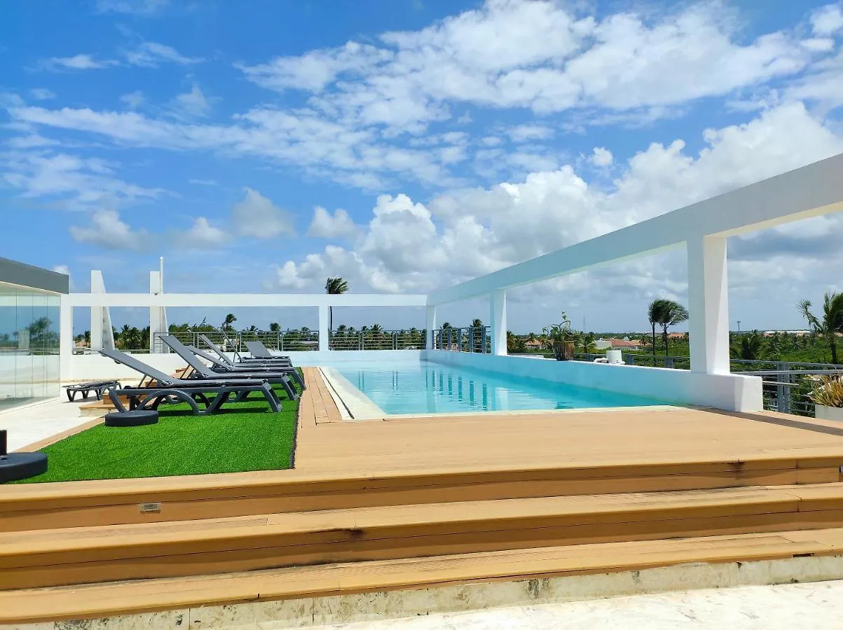Lägenhetshotell Tropical Suites With Rooftop Pool, Beach Club, Spa, Restaurants