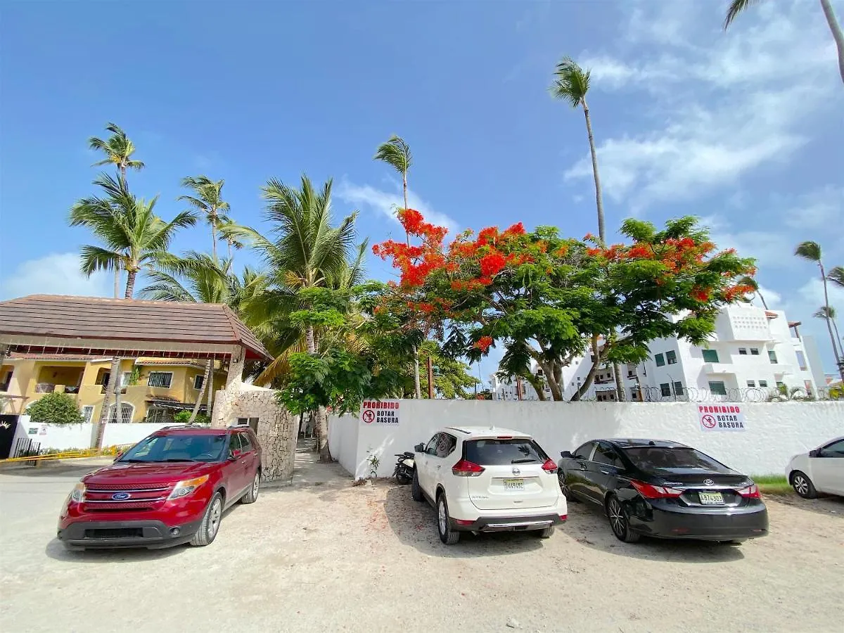 Tropical Suites With Rooftop Pool, Beach Club, Spa, Restaurants Apart Otel