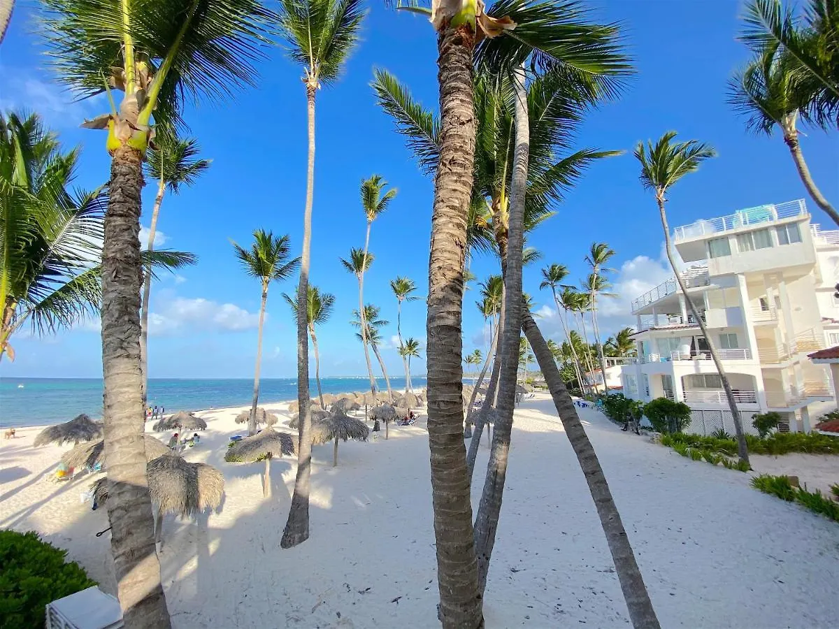 Tropical Suites With Rooftop Pool, Beach Club, Spa, Restaurants