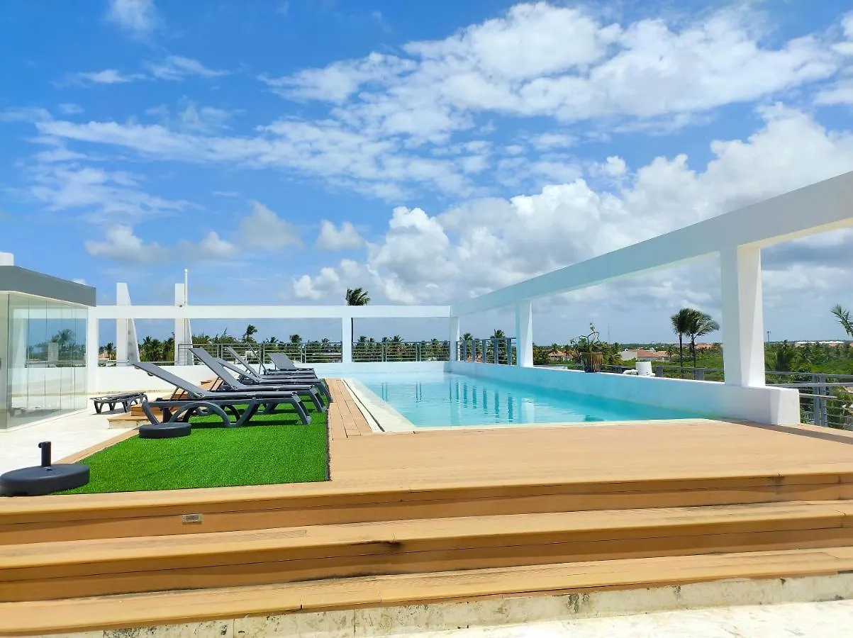 Tropical Suites With Rooftop Pool, Beach Club, Spa, Restaurants Apart Otel